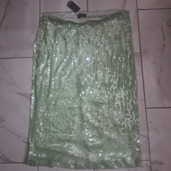 Eloquii Shimmering Green Sequin Pencil Skirt - Picture 2 of 11